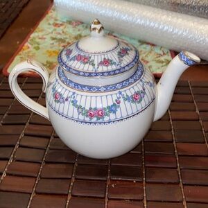 Antique BOOTHS Silicon China ~ England ~ Hand Painted